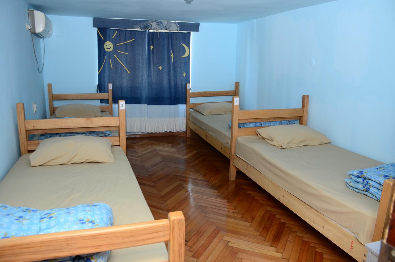 Hostel Batumi Globus Екстер'єр фото