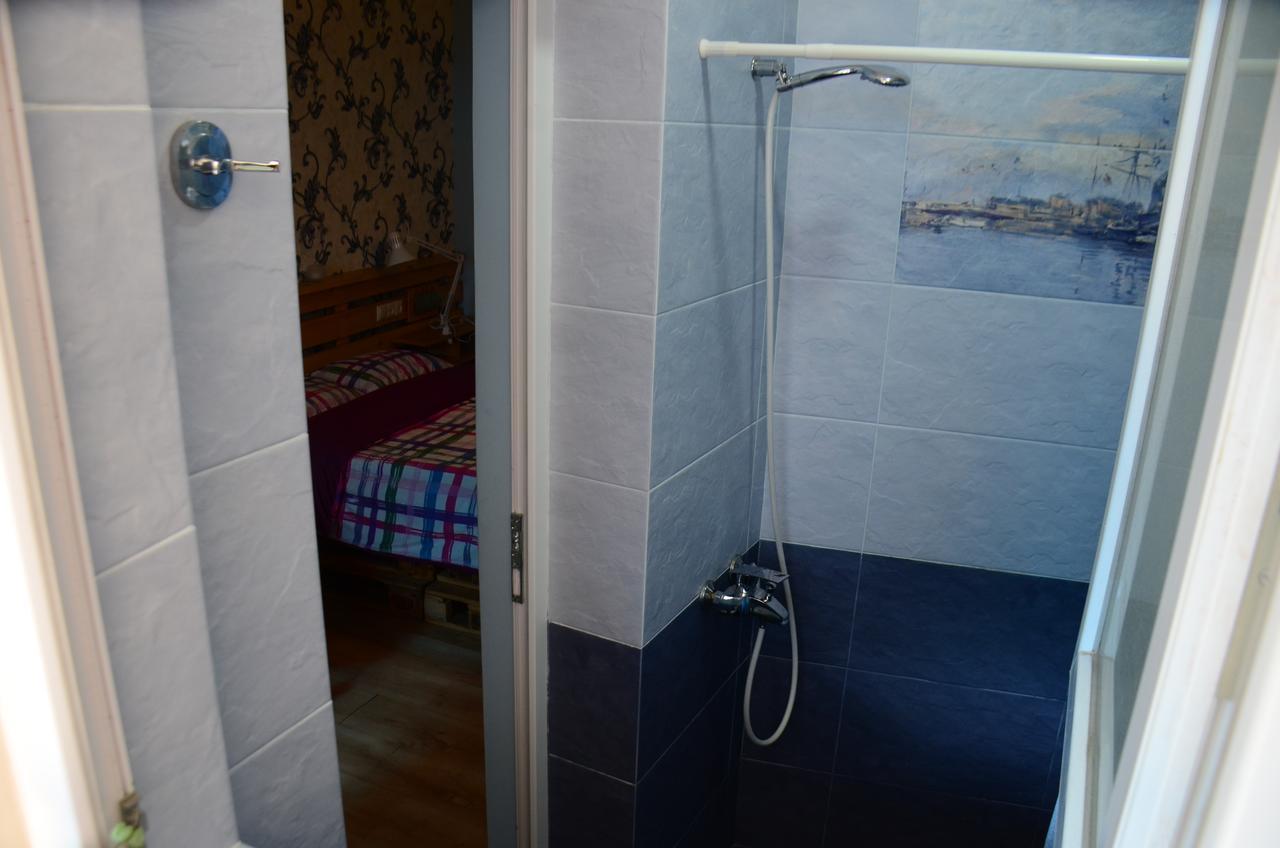 Hostel Batumi Globus Екстер'єр фото